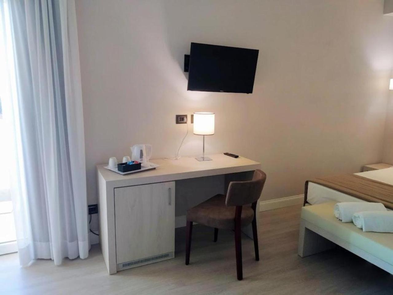 Hotel Villa Barsanti Pietrasanta Bagian luar foto