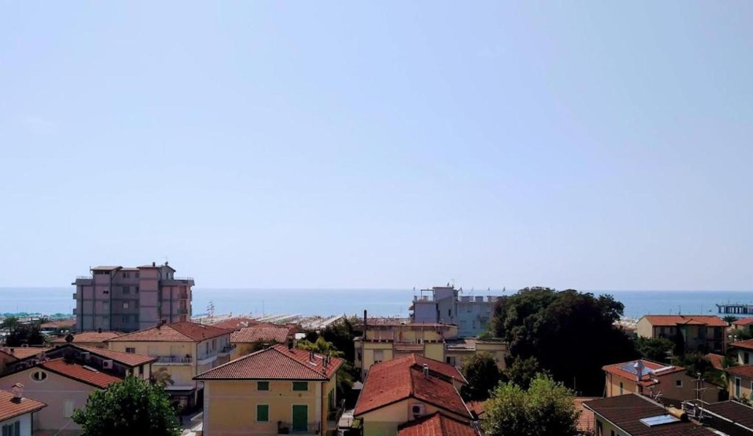 Hotel Villa Barsanti Pietrasanta Bagian luar foto